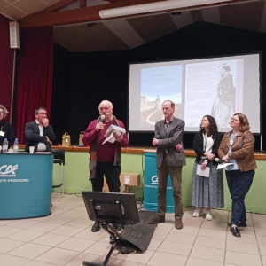 Remise du livre à la fondation AGIR du Crédit Agricole